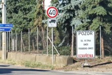 Mezi Omicemi a Troubskem opravují silnici, v místě platí uzavírka